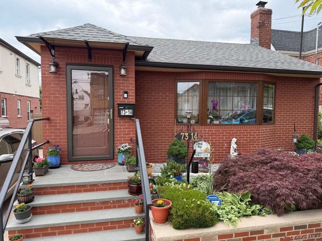 7314 69th Avenue, Middle Village, NY 11379