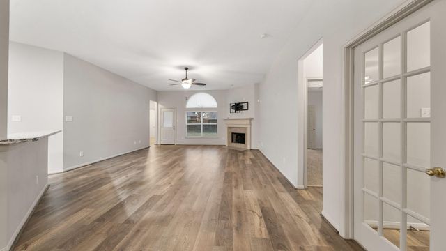 4812 Lakefront Terrace Drive, Pearland, TX 77584