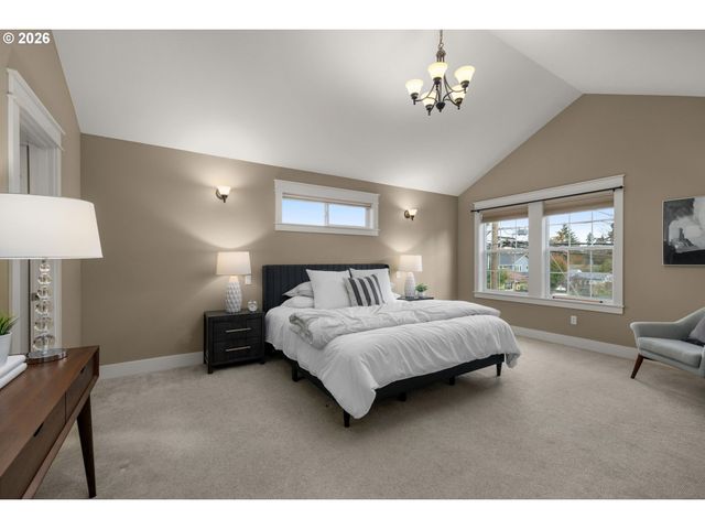 5620 N HUDSON St, Portland, OR 97203