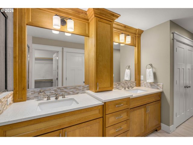 5620 N HUDSON St, Portland, OR 97203