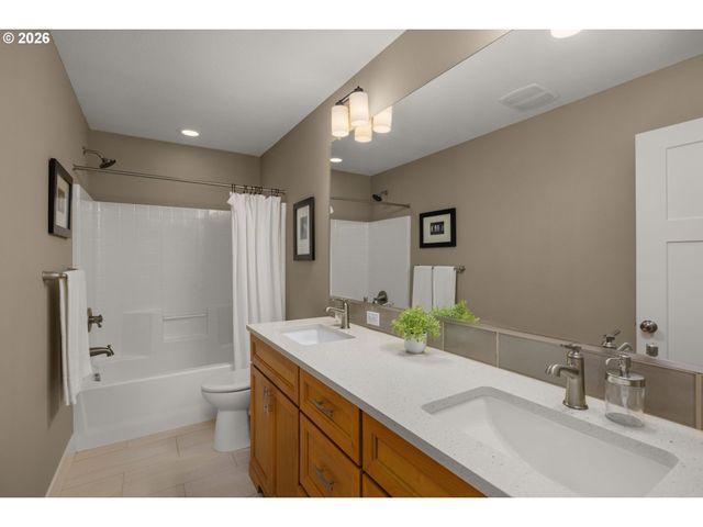 5620 N HUDSON St, Portland, OR 97203