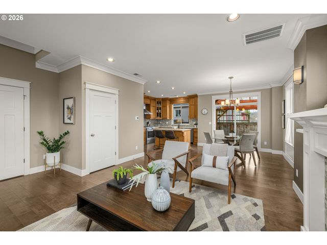 5620 N HUDSON St, Portland, OR 97203