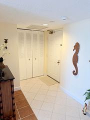 5600 N Flagler Drive 404, West Palm Beach, FL 33407