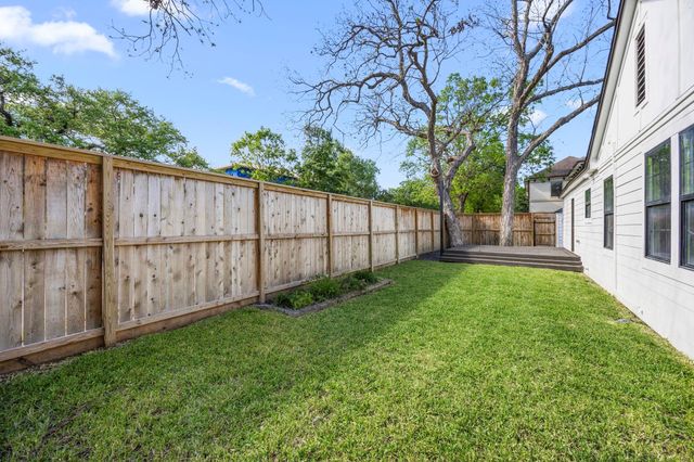 2538 Southgate Boulevard, Houston, TX 77030