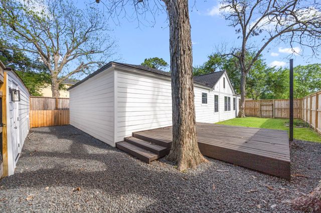 2538 Southgate Boulevard, Houston, TX 77030