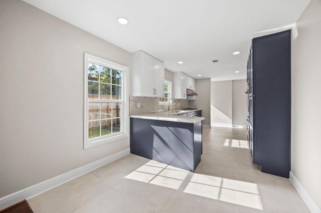 2538 Southgate Boulevard, Houston, TX 77030
