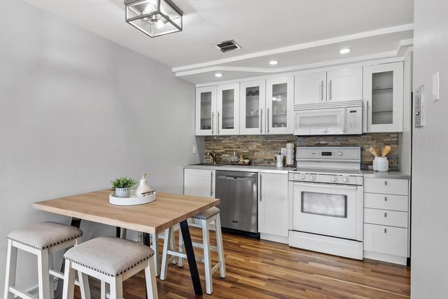 34 Bayview Ter 5, Danvers, MA 01923