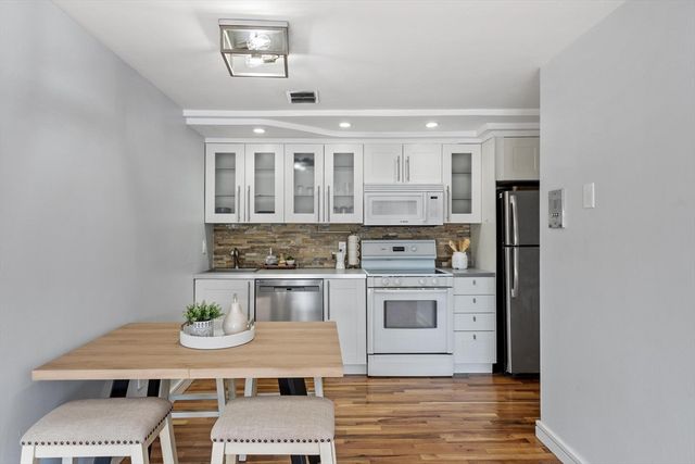 34 Bayview Ter 5, Danvers, MA 01923