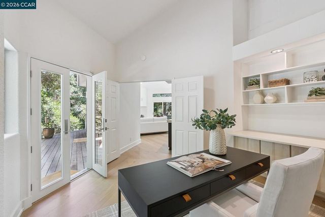 11 Redwood Cir, Lafayette, CA 94549