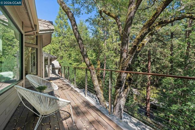11 Redwood Cir, Lafayette, CA 94549