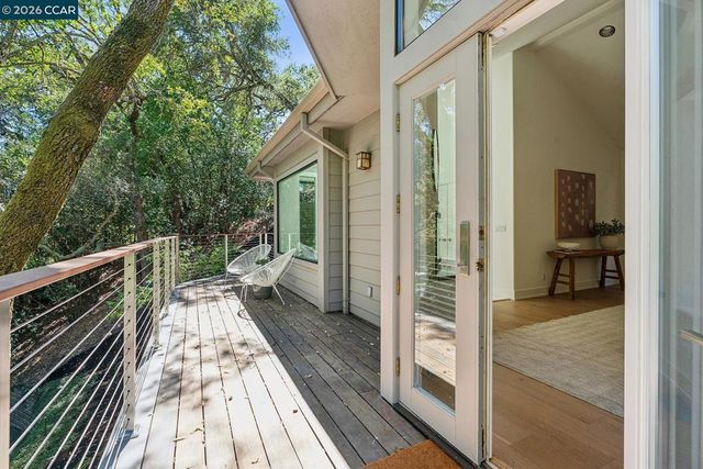 11 Redwood Cir, Lafayette, CA 94549