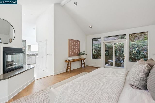 11 Redwood Cir, Lafayette, CA 94549