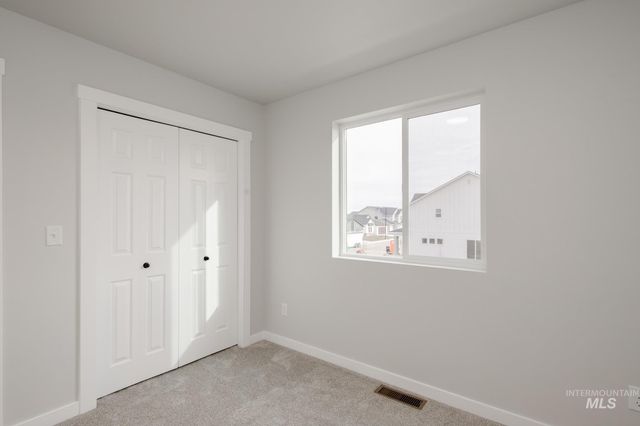 4340 N Camp Creek Ave, Meridian, ID 83646