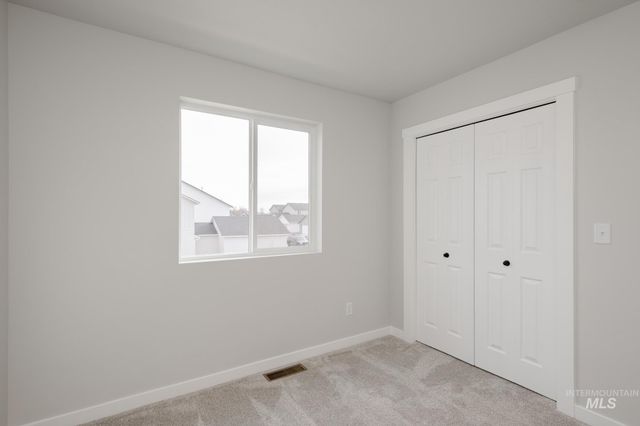 4340 N Camp Creek Ave, Meridian, ID 83646