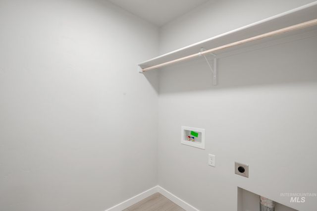 4340 N Camp Creek Ave, Meridian, ID 83646