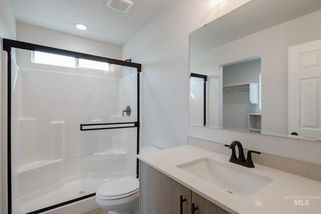 4340 N Camp Creek Ave, Meridian, ID 83646