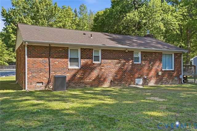 105 Riva Ridge Cir, Sandston, VA 23150