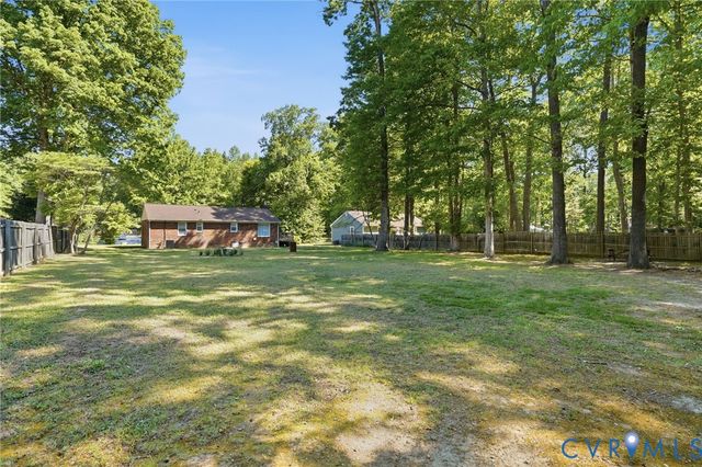 105 Riva Ridge Cir, Sandston, VA 23150
