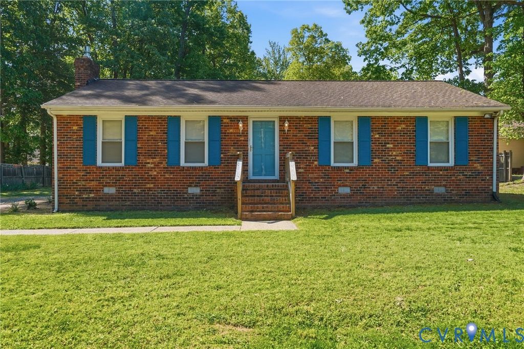 105 Riva Ridge Cir, Sandston, VA 23150