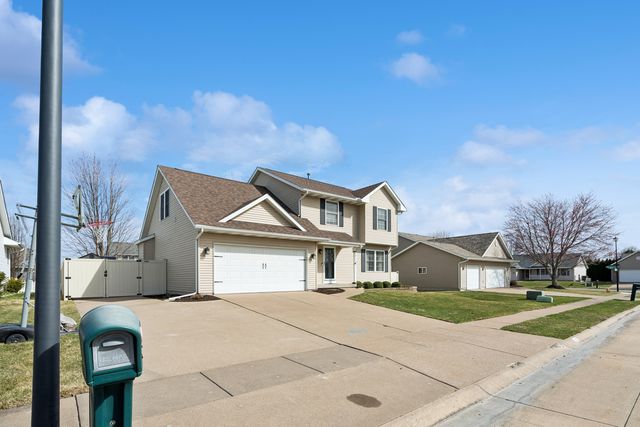 5811 Duggleby Avenue, Davenport, IA 52807