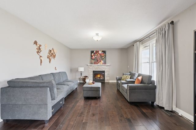 5811 Duggleby Avenue, Davenport, IA 52807