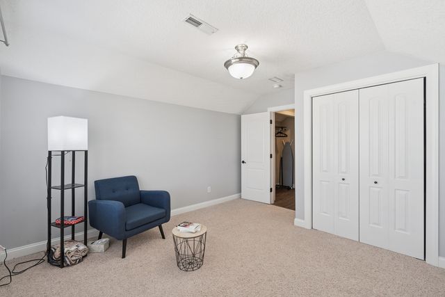 5811 Duggleby Avenue, Davenport, IA 52807