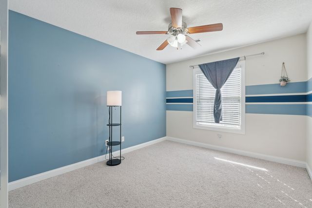 5811 Duggleby Avenue, Davenport, IA 52807