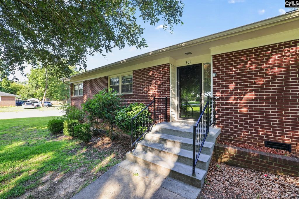 Image 1 of property listing at 501 Concord Avenue, Anderson, SC 29621