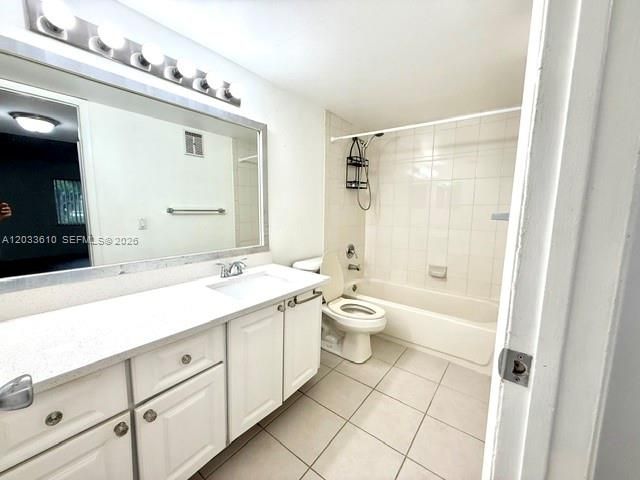 731 N Pine Island Rd 103, Plantation, FL 33324