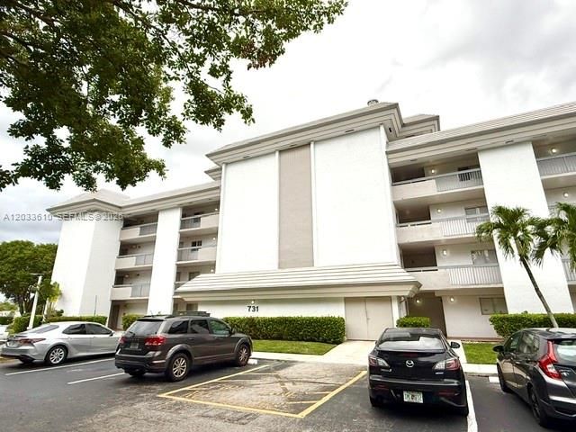 731 N Pine Island Rd 103, Plantation, FL 33324