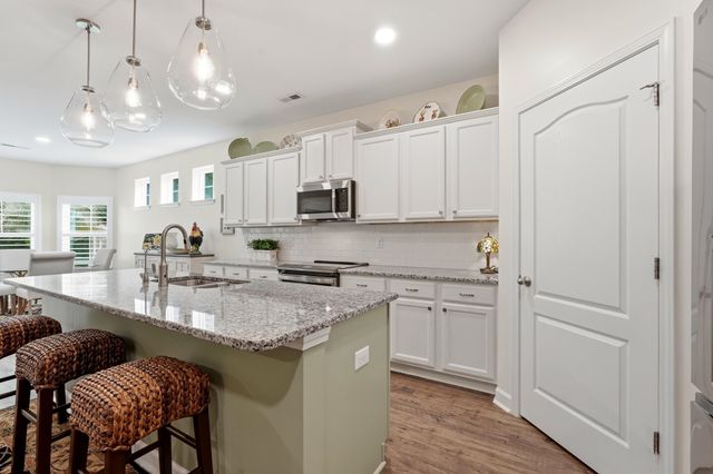 342 Dunbarton Ln., Conway, SC 29526