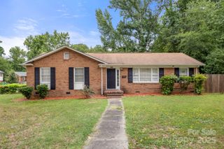 2121 Milton Road, Charlotte, NC 28215
