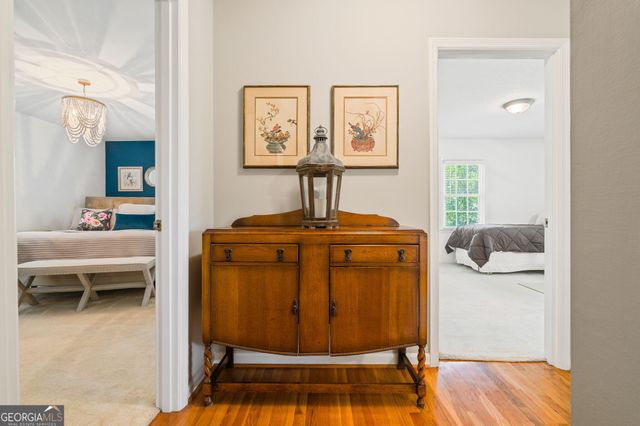 260 Abington Drive, Sandy Springs, GA 30328