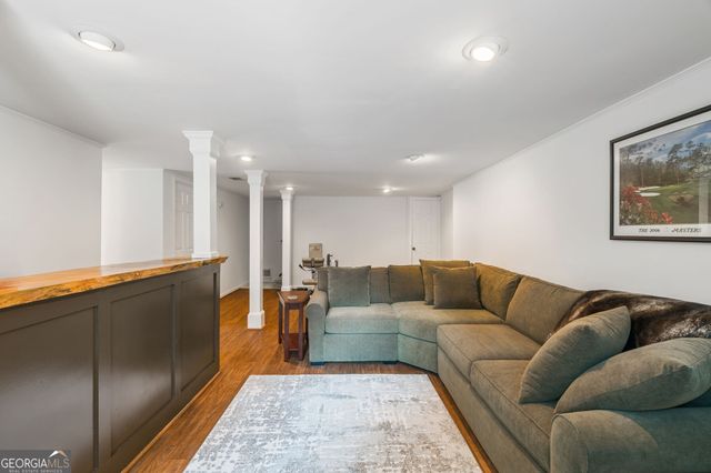 260 Abington Drive, Sandy Springs, GA 30328