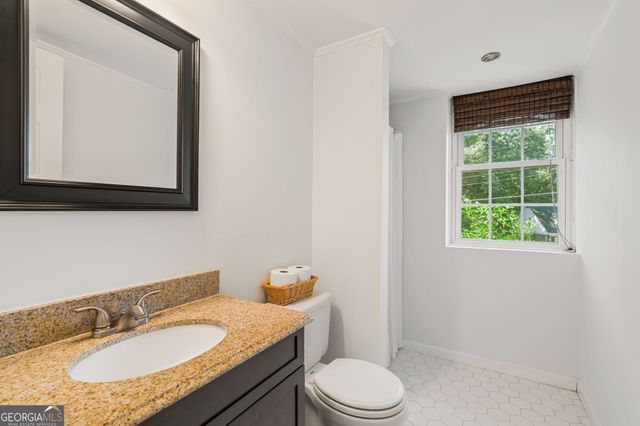 260 Abington Drive, Sandy Springs, GA 30328