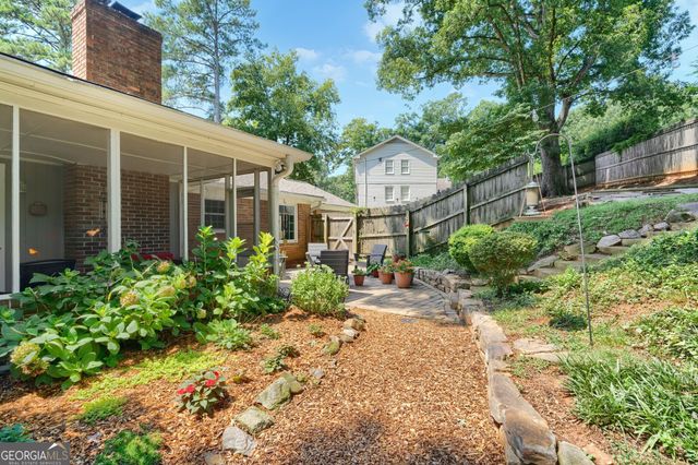 260 Abington Drive, Sandy Springs, GA 30328