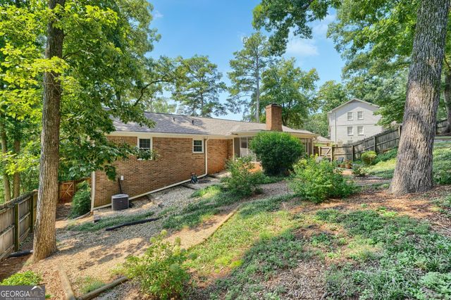 260 Abington Drive, Sandy Springs, GA 30328