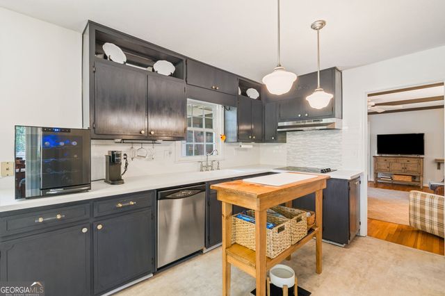260 Abington Drive, Sandy Springs, GA 30328