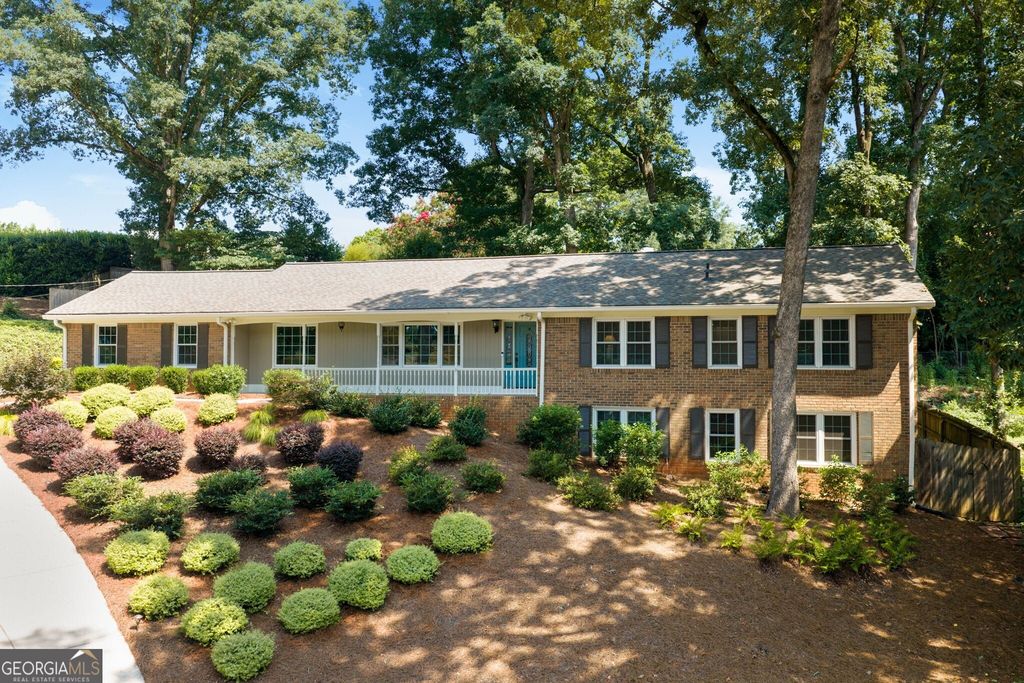 260 Abington Drive, Sandy Springs, GA 30328