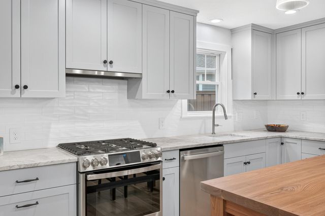 1835 Stillwater Street, White Bear Lake, MN 55110