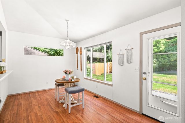 13007 Sunridge Way E, Puyallup, WA 98374