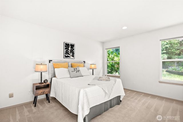 13007 Sunridge Way E, Puyallup, WA 98374
