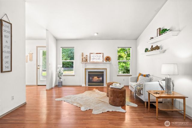 13007 Sunridge Way E, Puyallup, WA 98374