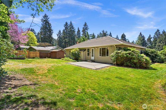 13007 Sunridge Way E, Puyallup, WA 98374