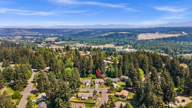 13007 Sunridge Way E, Puyallup, WA 98374