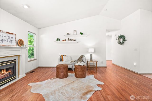 13007 Sunridge Way E, Puyallup, WA 98374