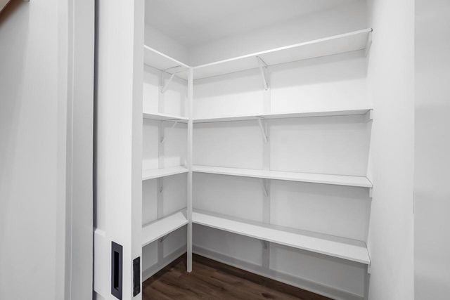 1364 Periwinkle PASS, Oconomowoc, WI 53066