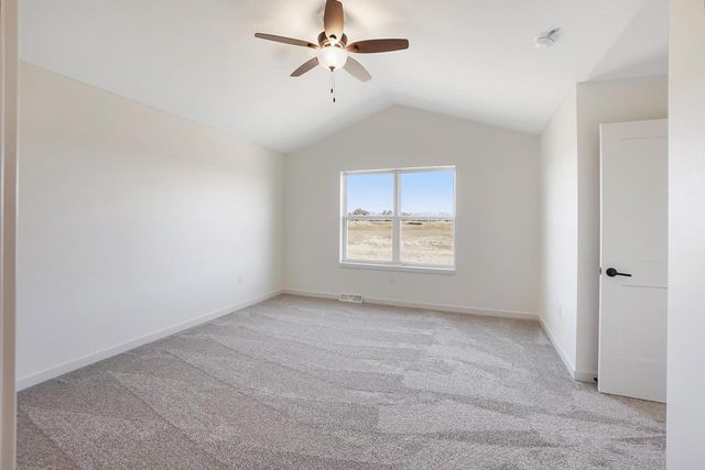 1364 Periwinkle PASS, Oconomowoc, WI 53066