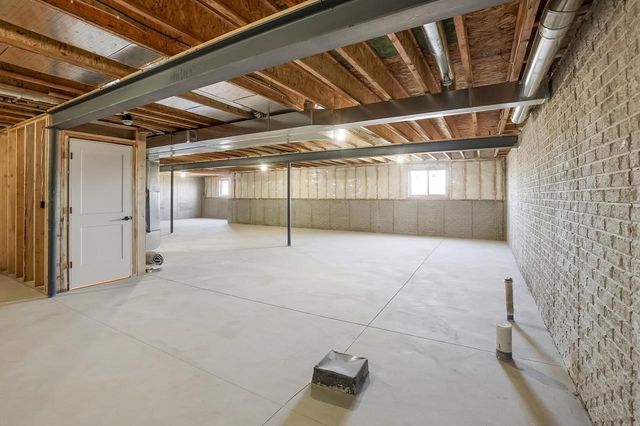 1364 Periwinkle PASS, Oconomowoc, WI 53066