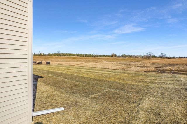 1364 Periwinkle PASS, Oconomowoc, WI 53066